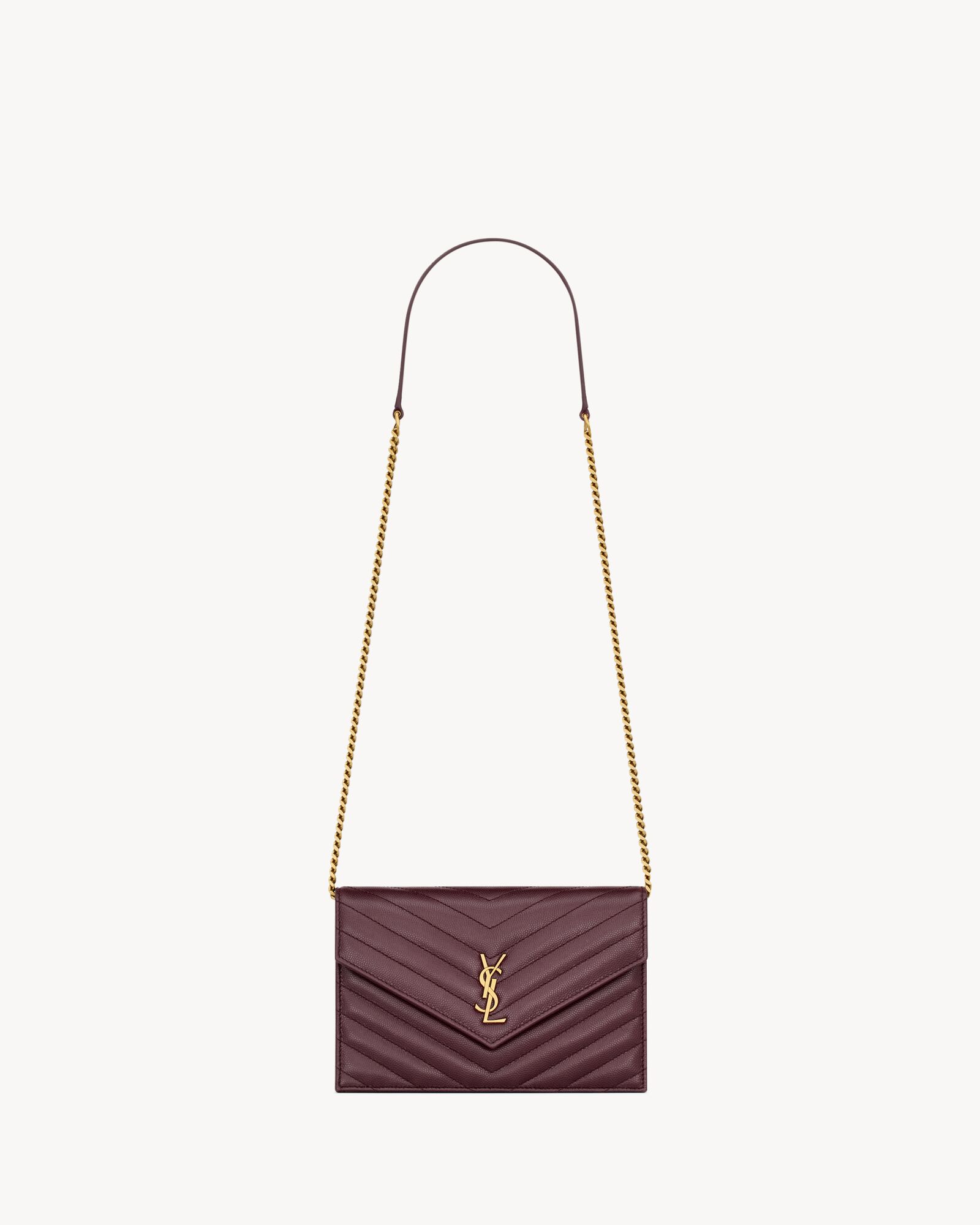 CASSANDRE envelope chain wallet in GRAIN DE POUDRE leather — 862439AAGY56195