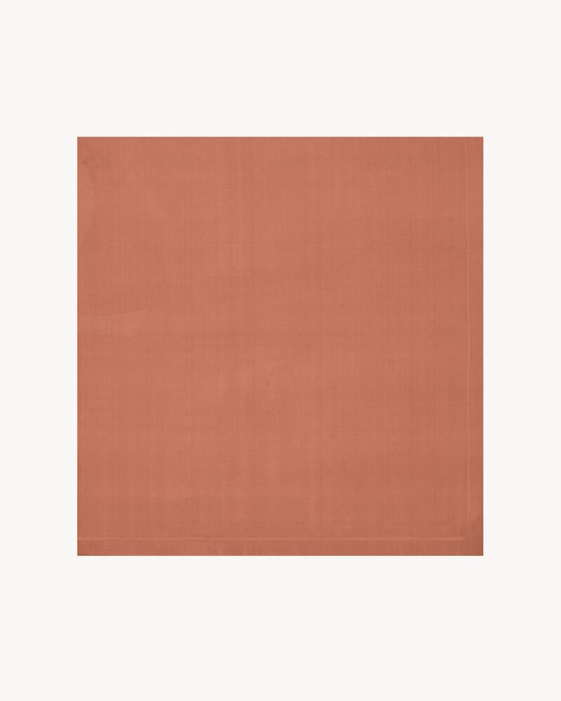 sciarpa quadrata CASSANDRE in charmeuse di seta