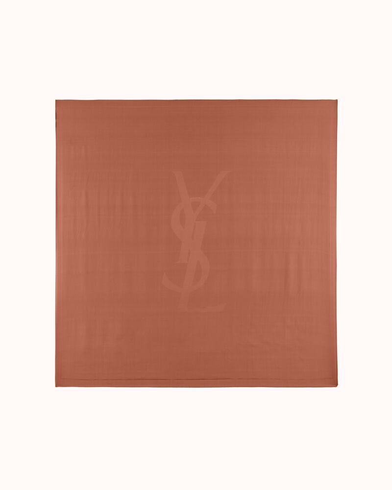 CASSANDRE carré en charmeuse de soie