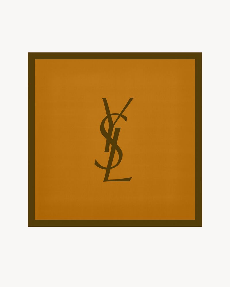 CASSANDRE square scarf in silk twill