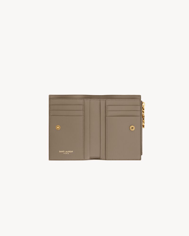 CASSANDRE BIJOU bi-fold wallet in GRAIN DE POUDRE leather