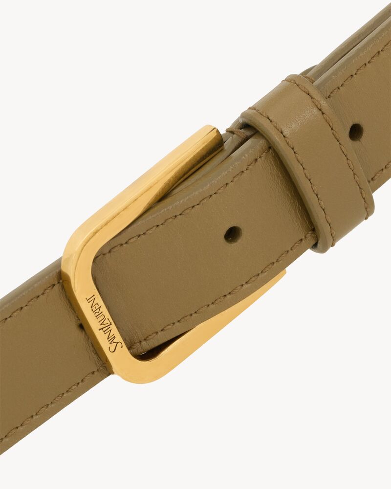 minimal belt in smooth leather