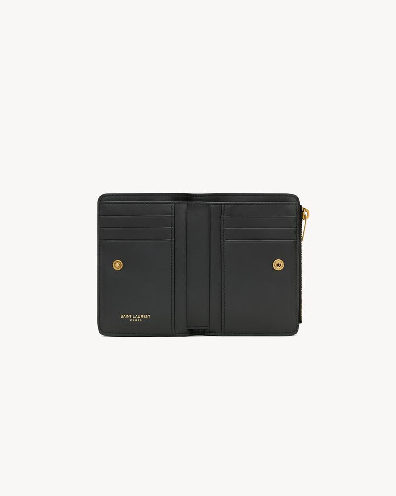 NIKI bi-fold wallet in vintage leather