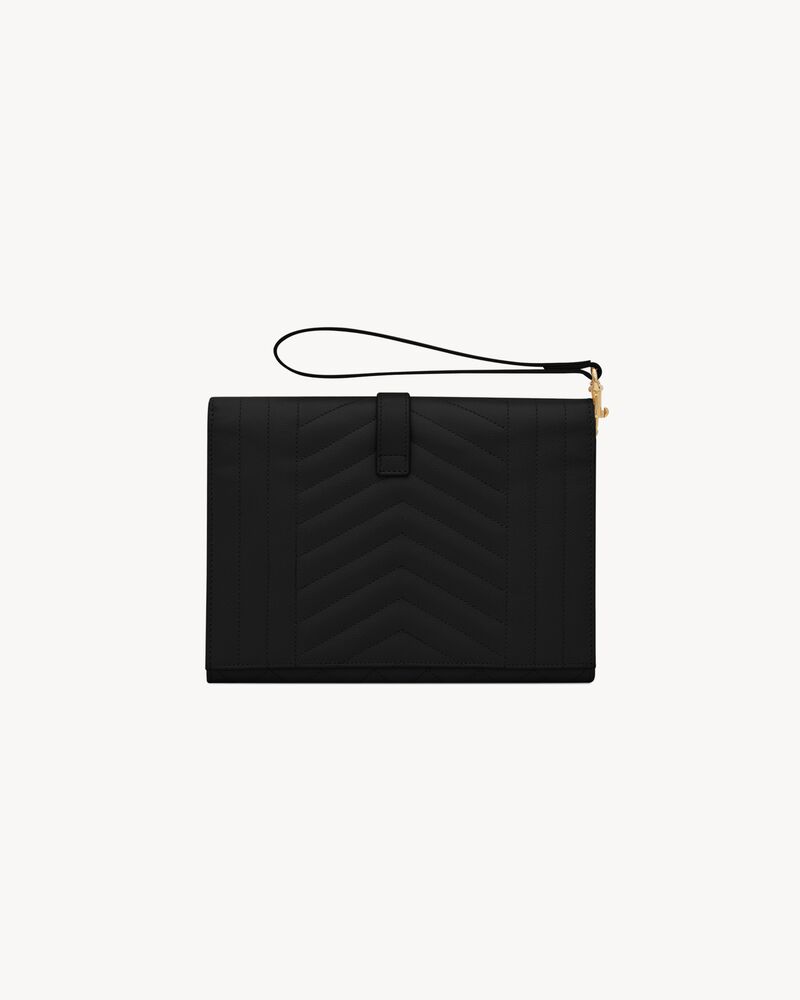 ENVELOPE Bolsa de piel repujada grain de poudre mix matelassé