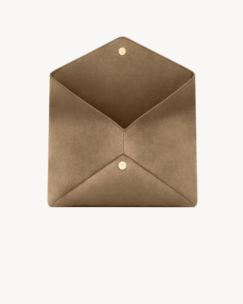CASSANDRE Large Envelope-Pouch aus Veloursleder