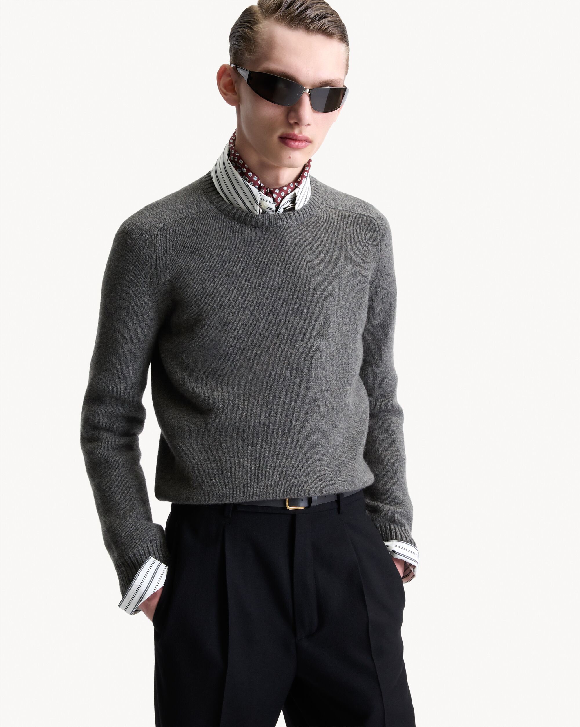 sweater in cashmere and wool