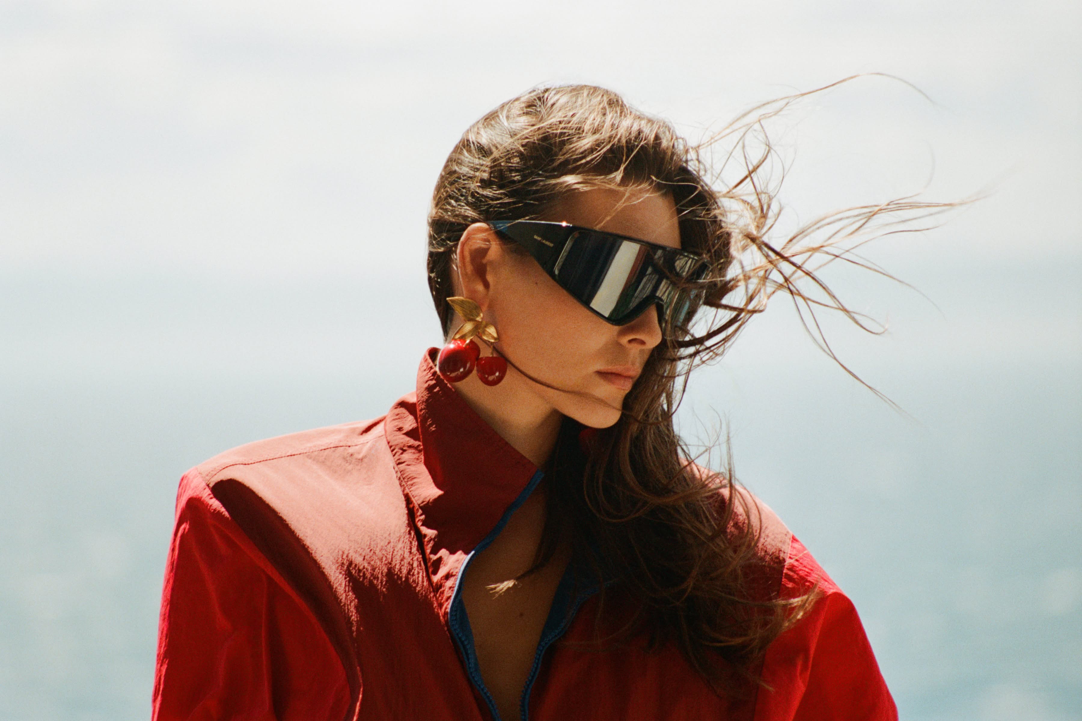 SUMMER MOOD PT1 > Single 5 RED JACKET