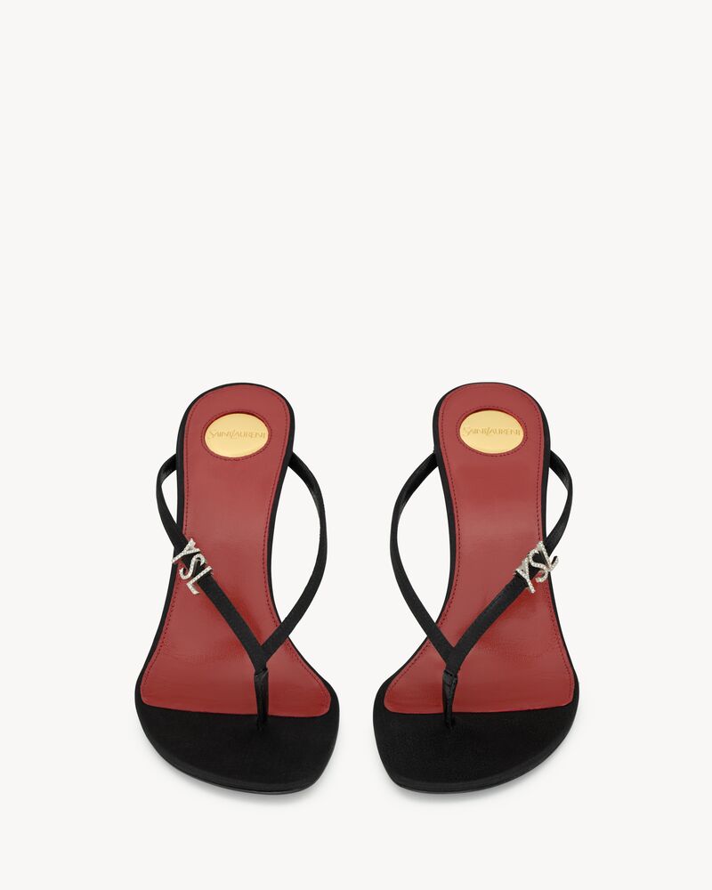 Mule JERRY em crepe de cetim e strass