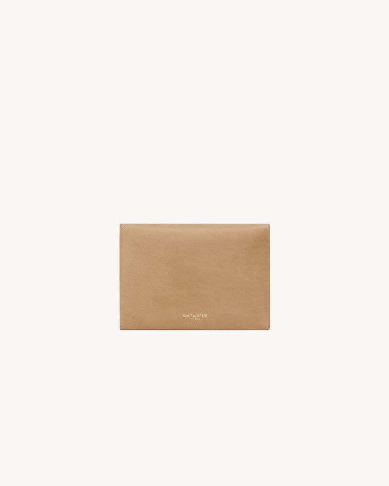 LETTER passport case in leather