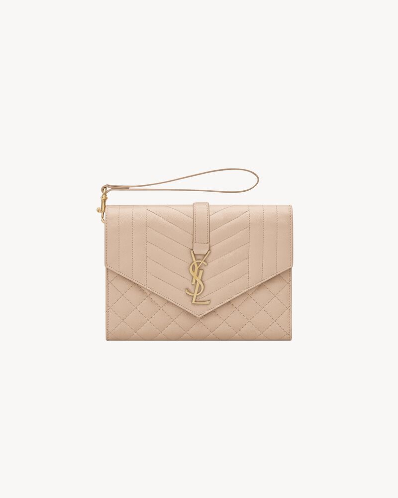 ENVELOPE Bolsa de piel repujada grain de poudre mix matelassé