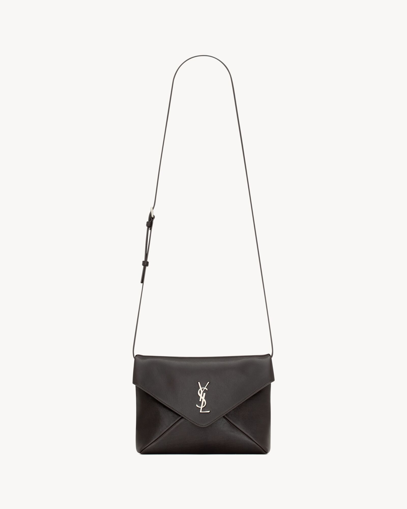 CASSANDRE envelope messenger in leather — 801490AAG322050