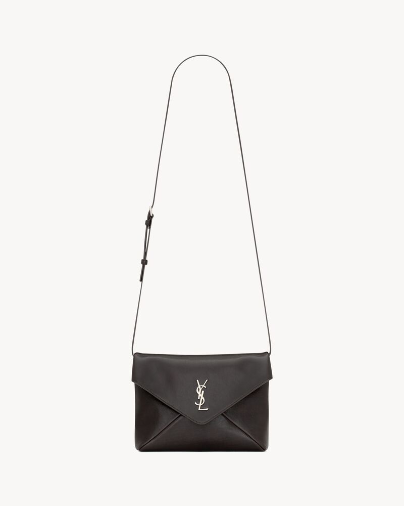 CASSANDRE envelope messenger in leather