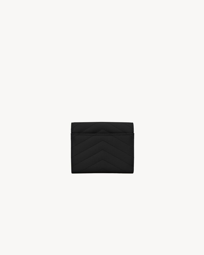CASSANDRE MATELASSÉ compact tri fold wallet in grain de poudre leather