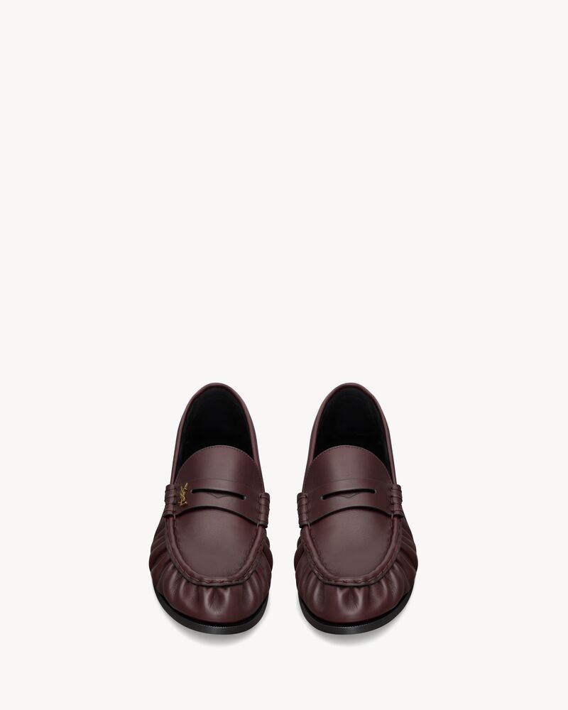LE LOAFER supple in smooth leather