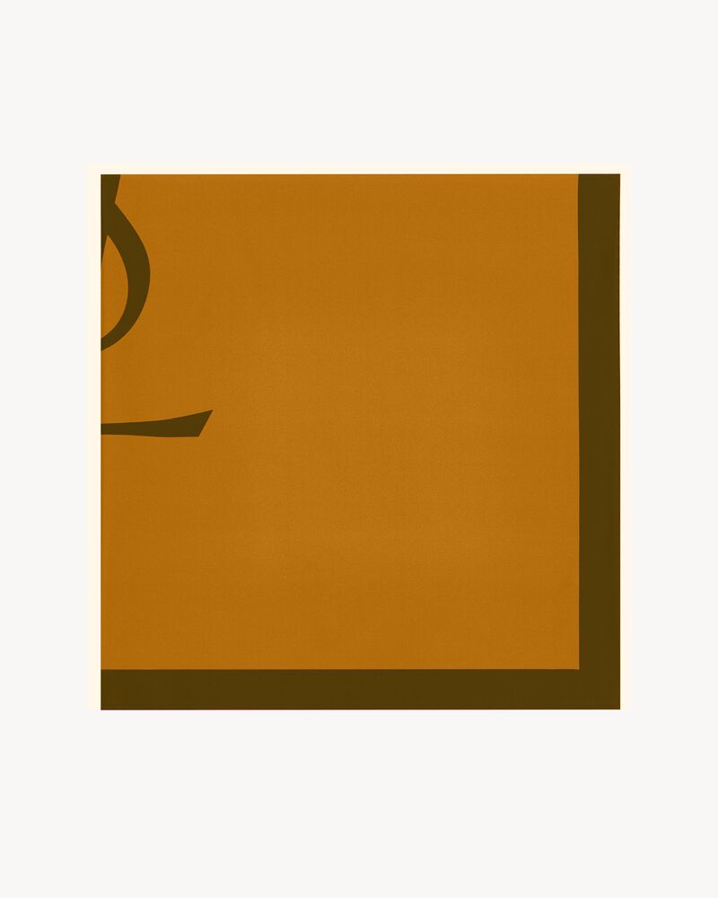 CASSANDRE square scarf in silk twill