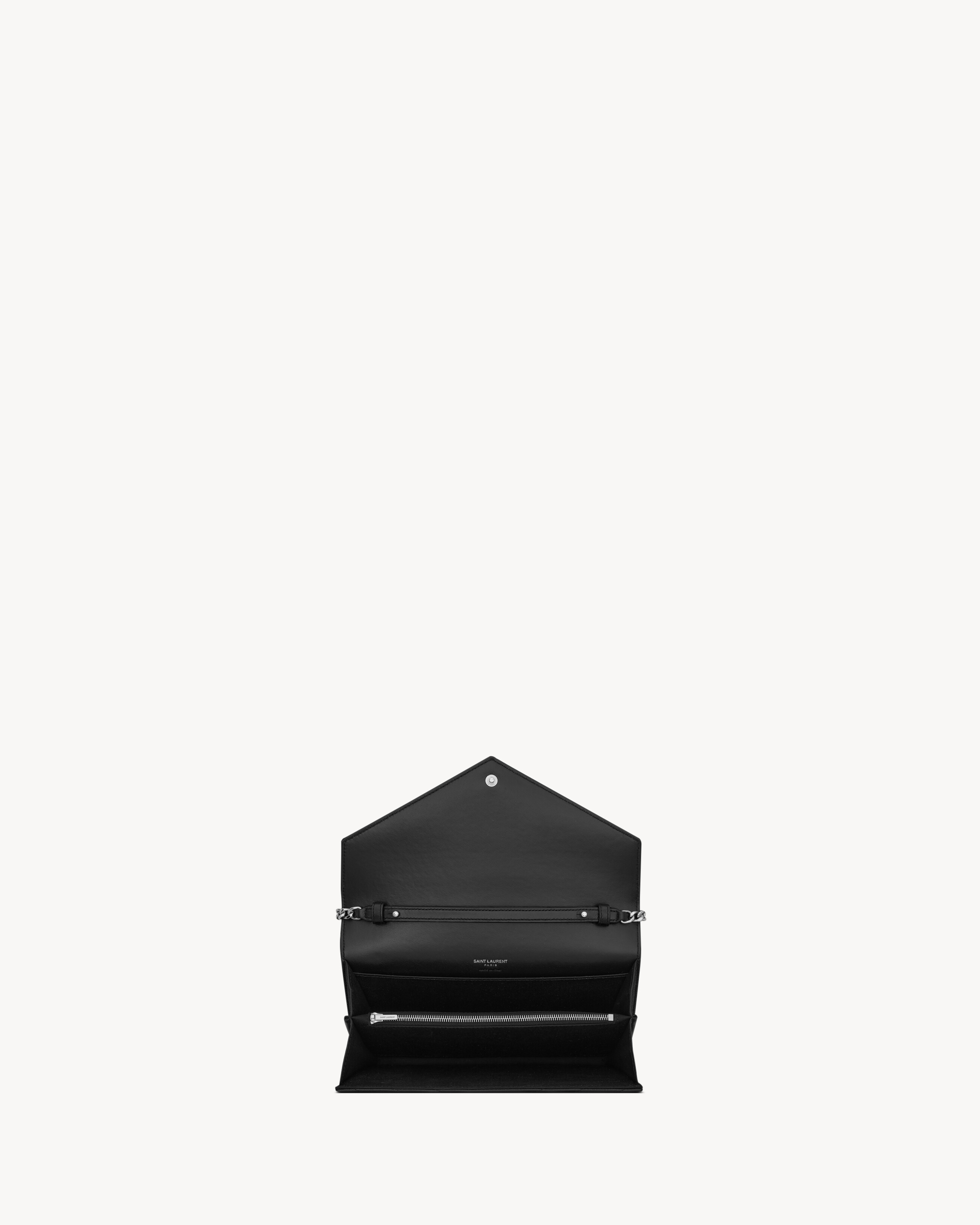 CLASSIC CASSANDRE CHAIN WALLET IN GRAIN DE POUDRE LEATHER