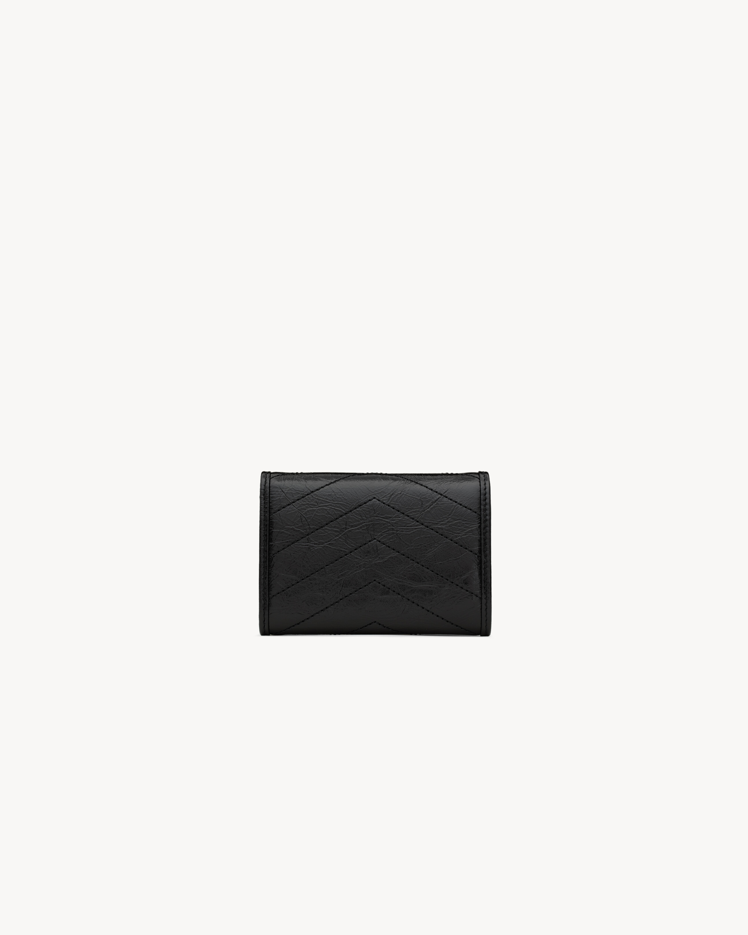 NIKI slim tri-fold wallet in vintage leather