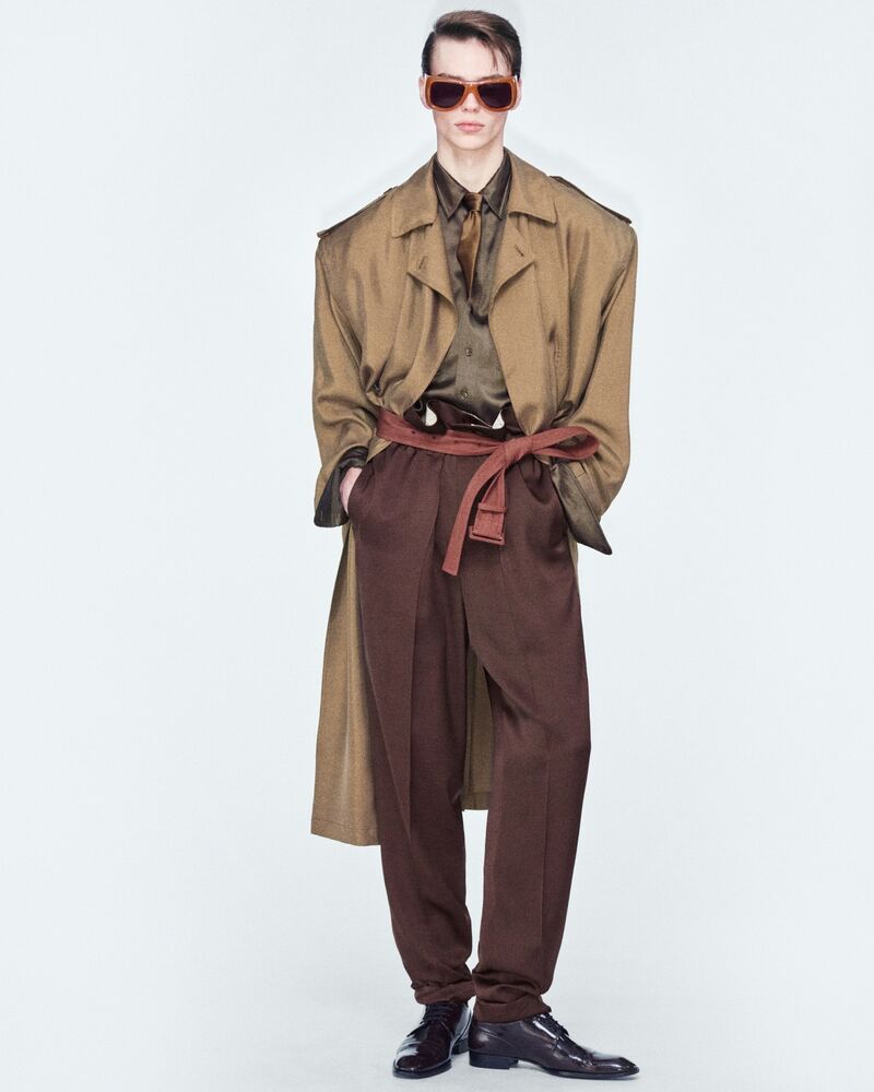 broad-shoulder trench coat in silk serge