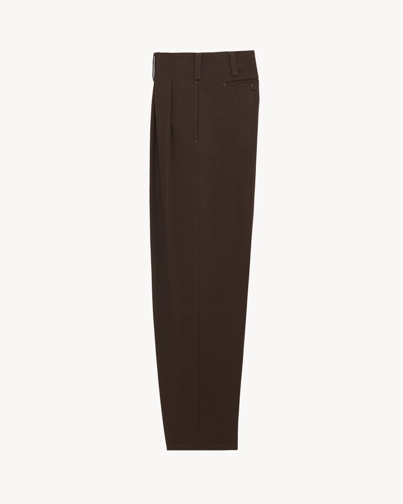 TUCK mid rise chinos