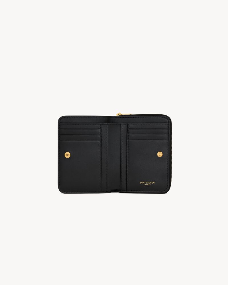 CARTERA COMPACTA CON CREMALLERA INTEGRAL CASSANDRE MATELASSÉ DE PIEL ACOLCHADA