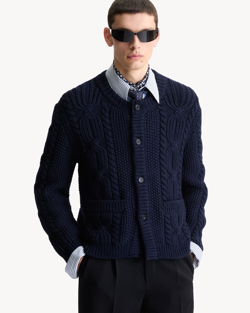 Cardigan aus Wolle mit Zopfmuster