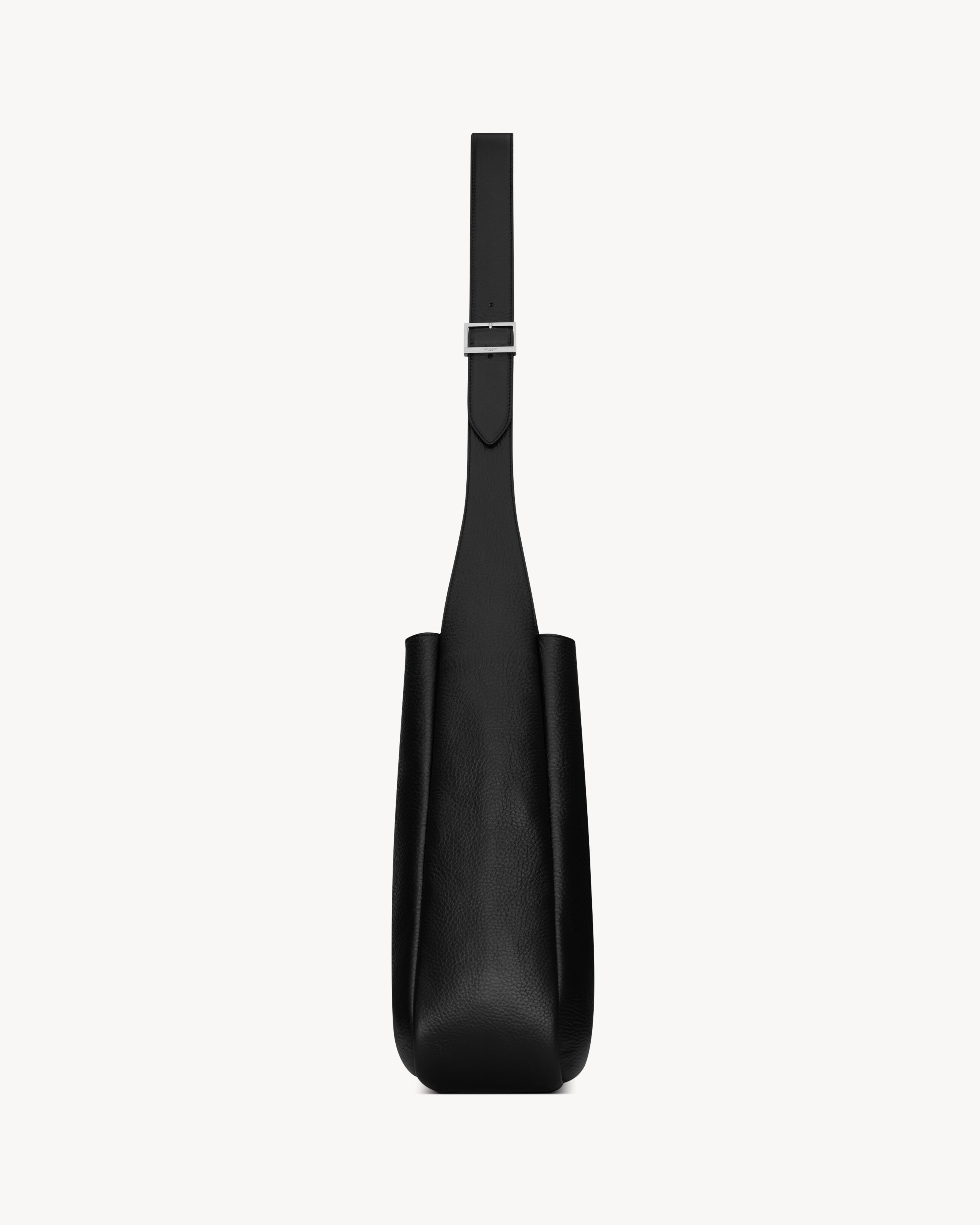 LE 5 À 7 maxi hobo in grained leather