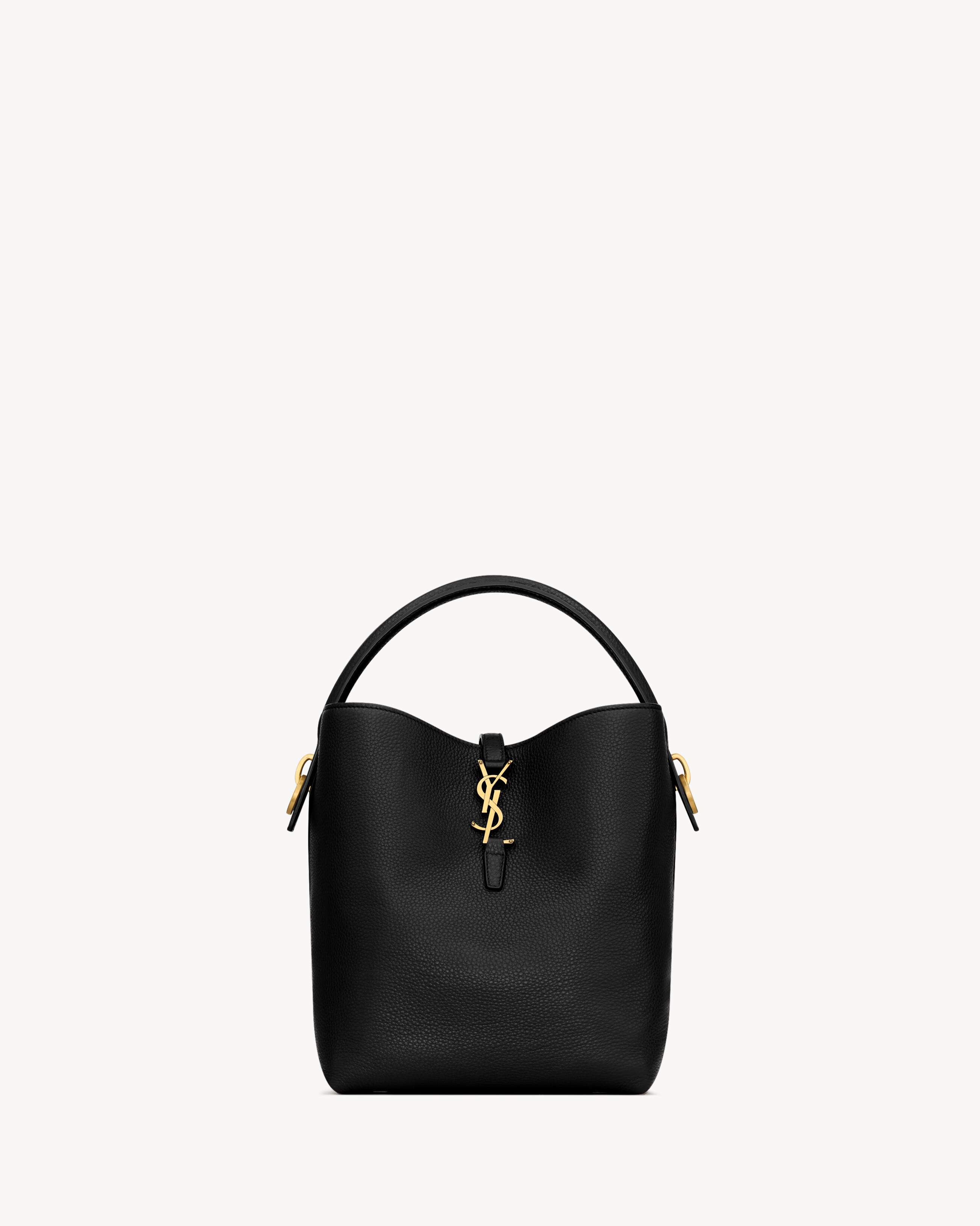 LE 37 supple in grained leather