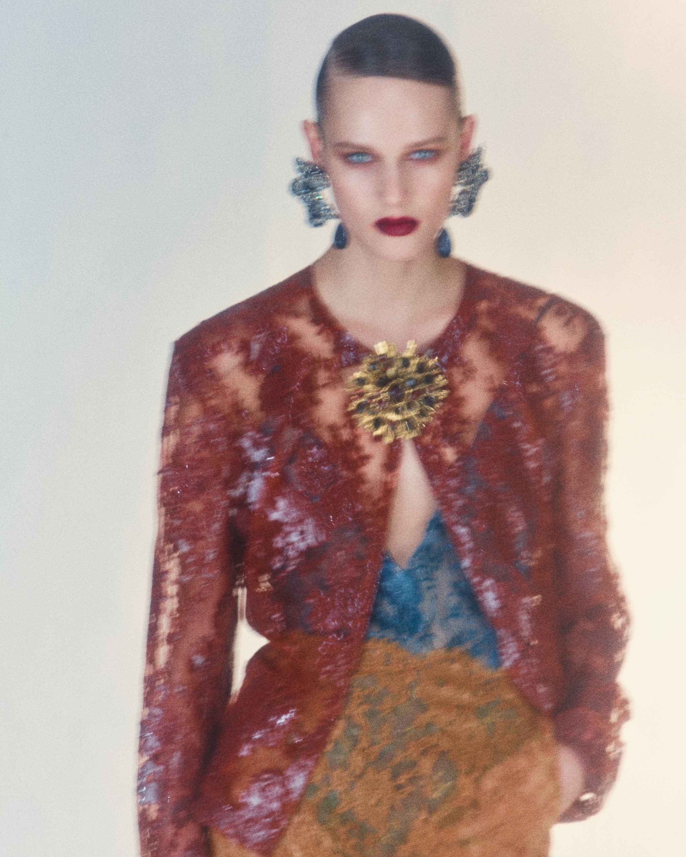 Women WINTER 26 SHOP > Single 3 RED LACE TOP