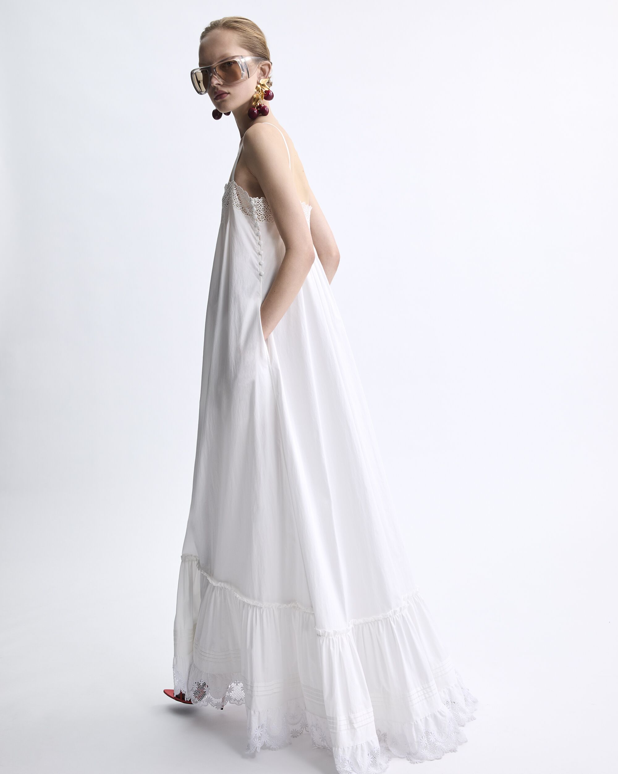 dress in embroidered cotton poplin