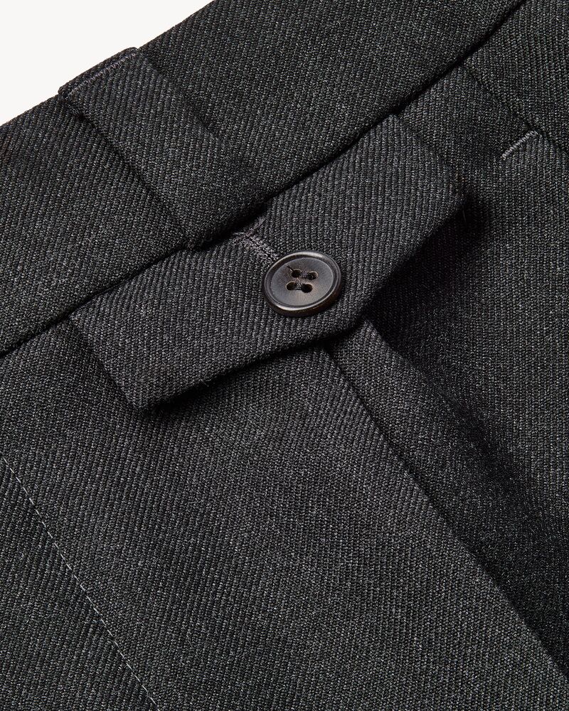 Pantalones entallados de gabardina de lana afieltrada