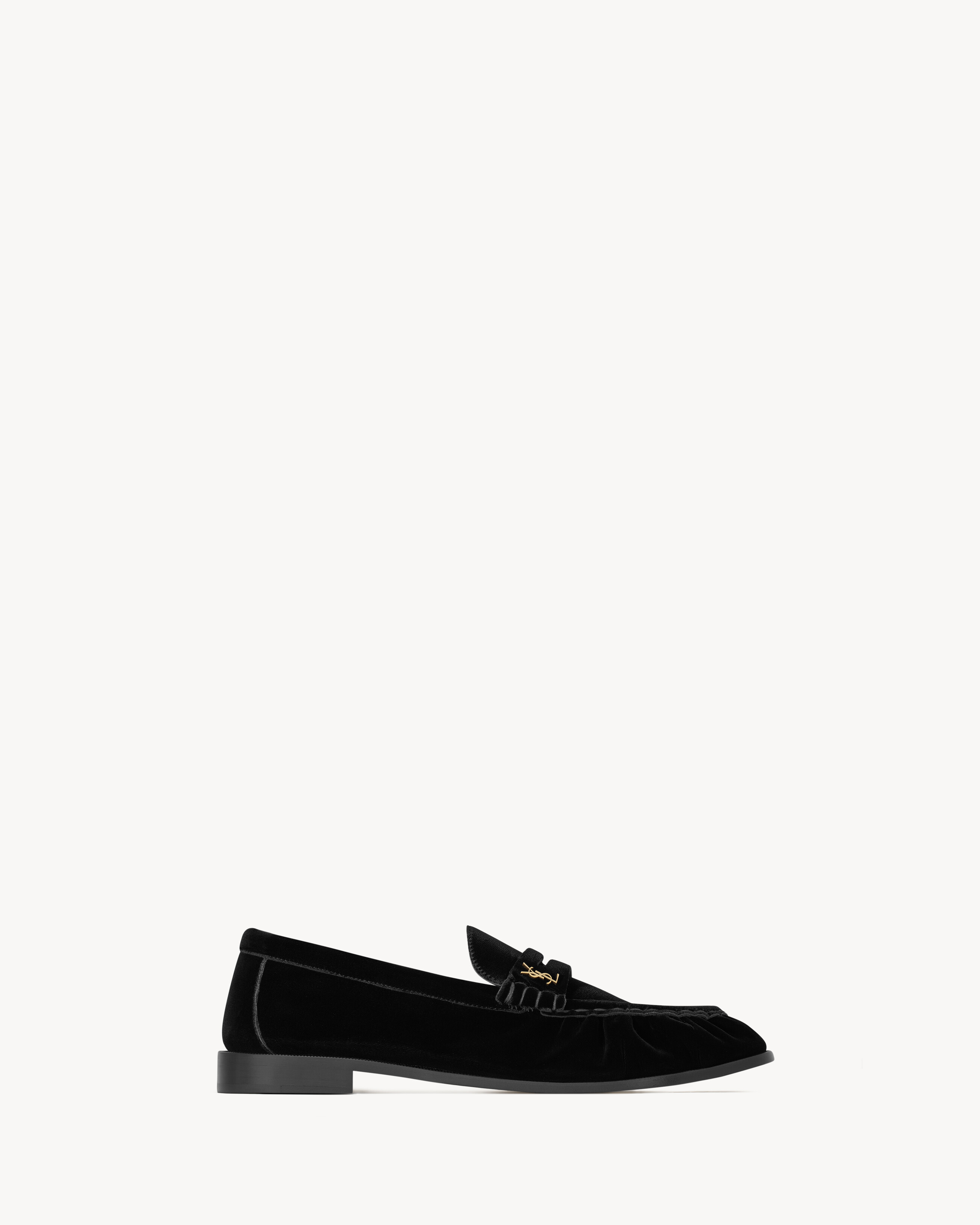 LE LOAFER supple in velvet