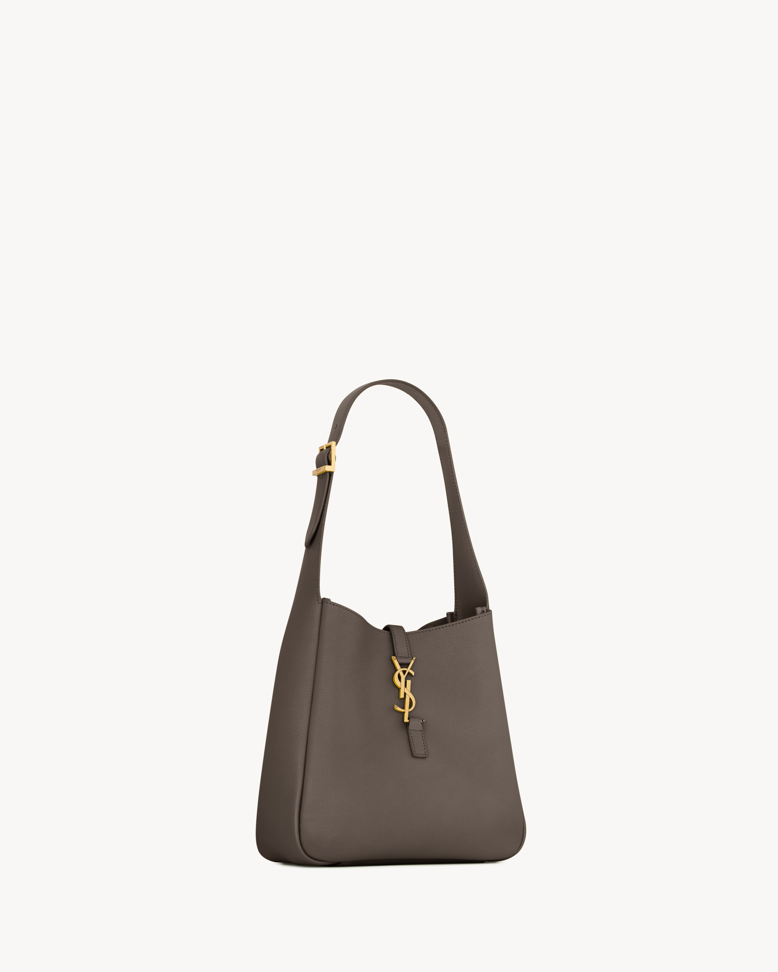 LE 5 À 7 supple small in grained leather