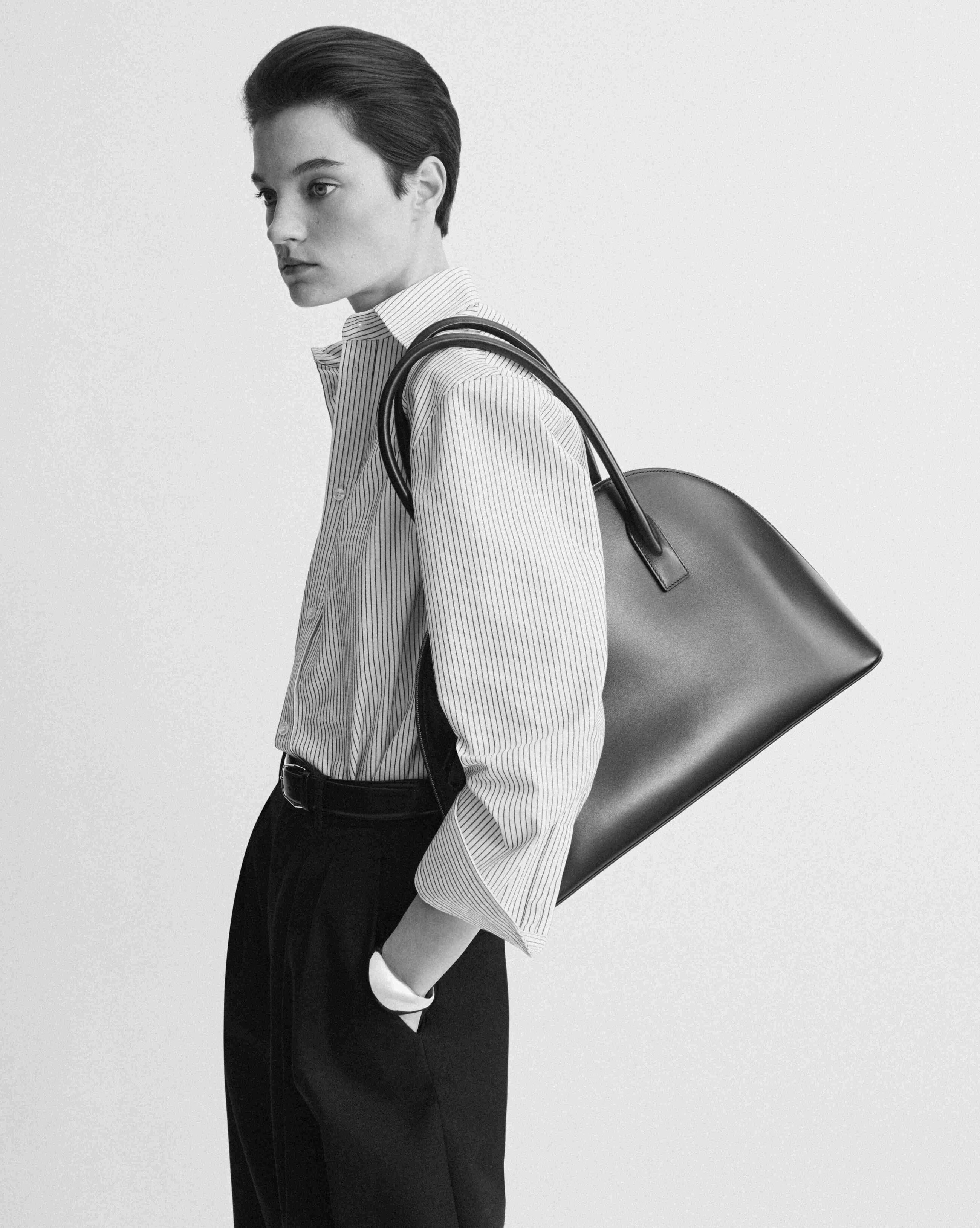 SAC DE JOUR duffle in supple leather