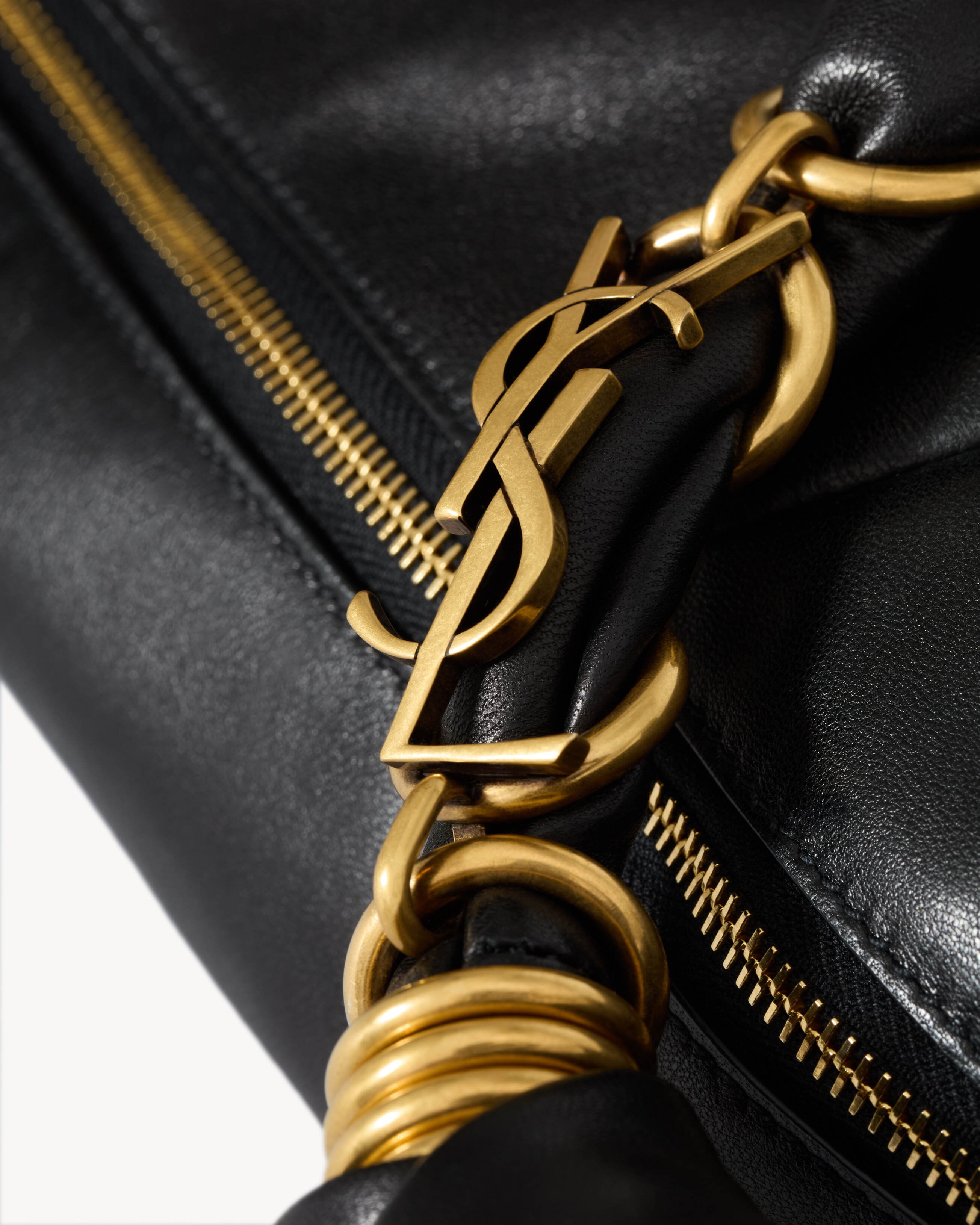 AMALIA small hobo in lambskin