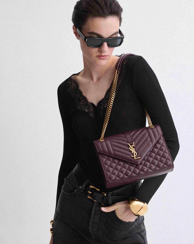 ENVELOPE medium in grain de poudre leather