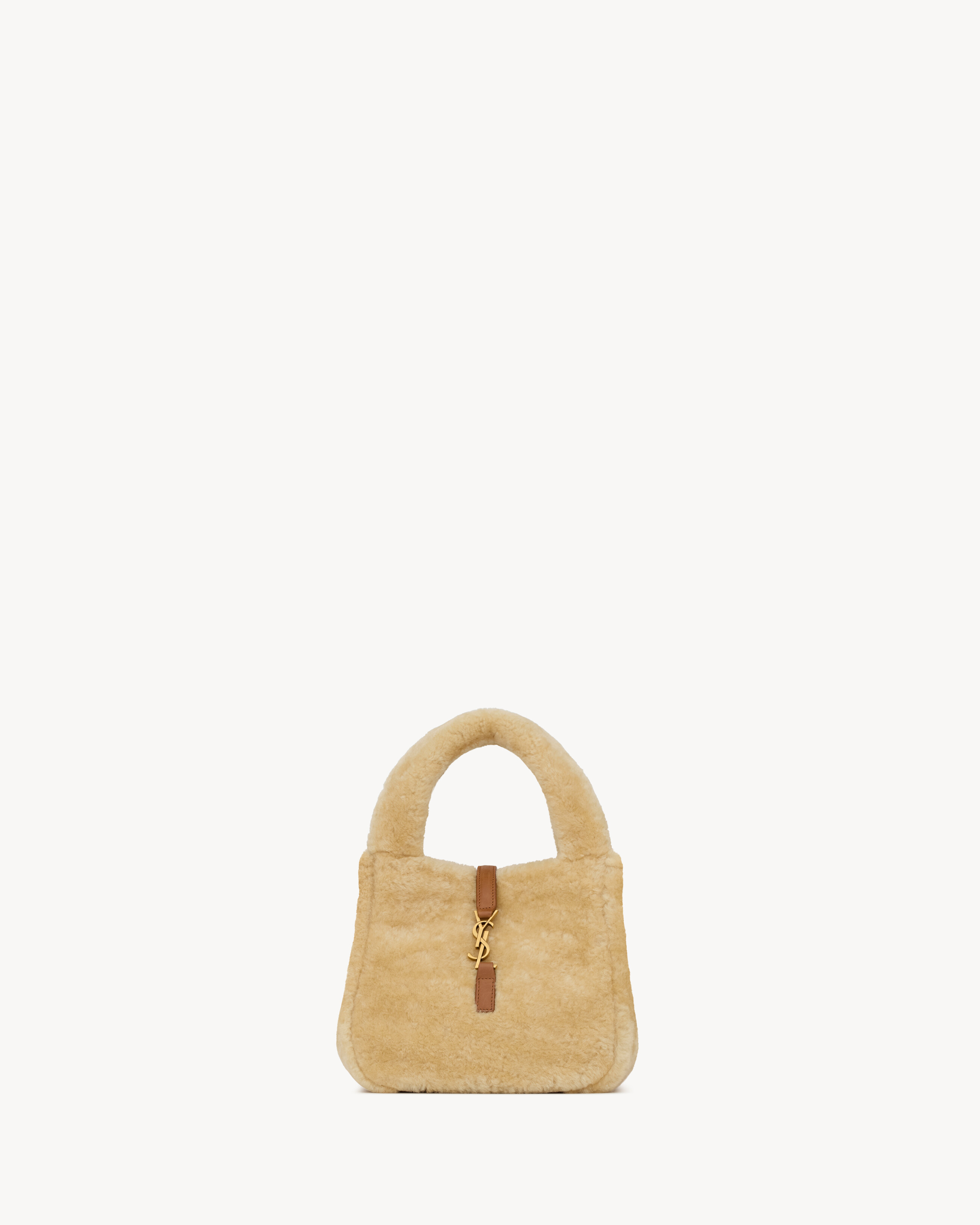 LE 5 À 7 BABY BEA in shearling