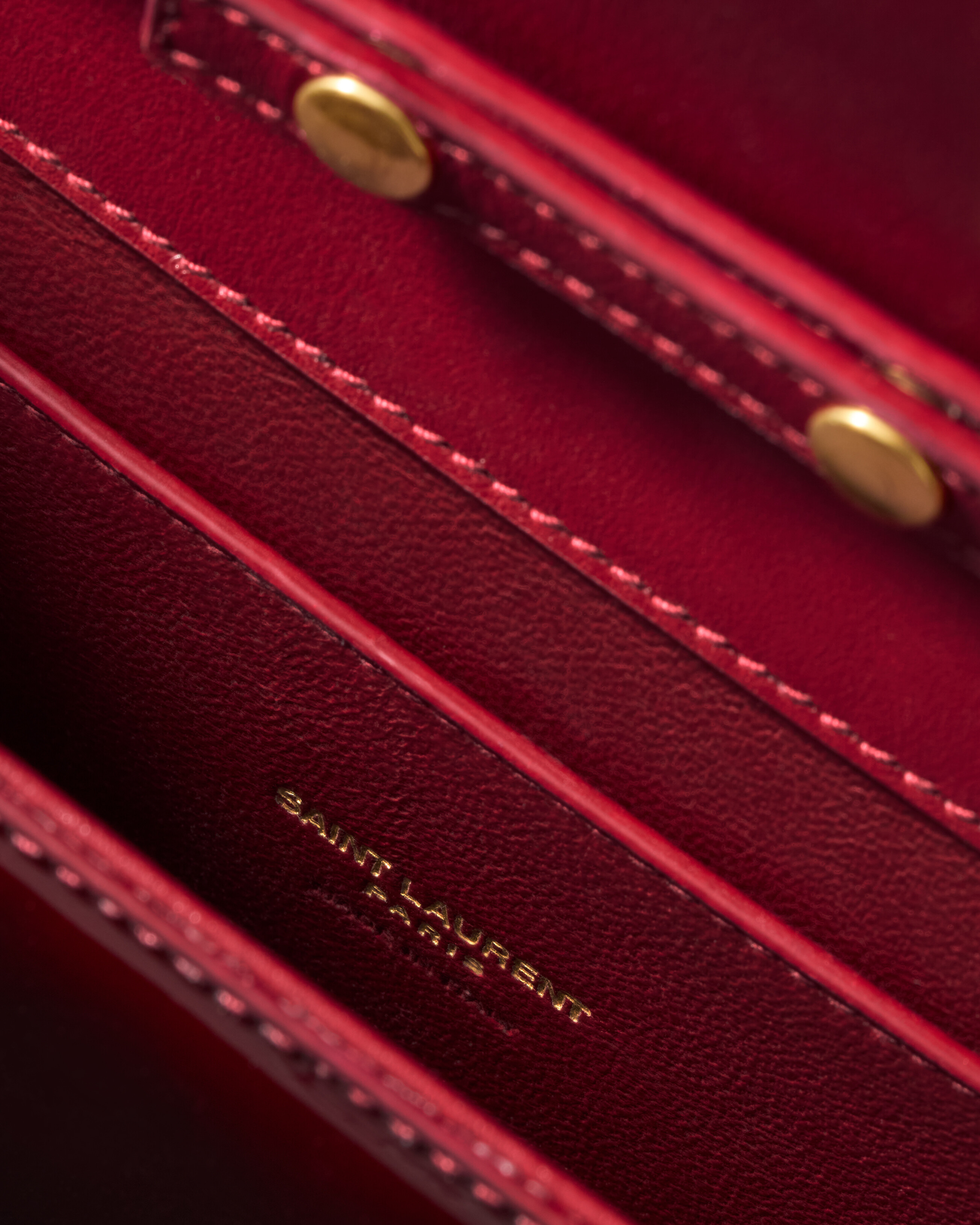 KATE clutch in patent leather