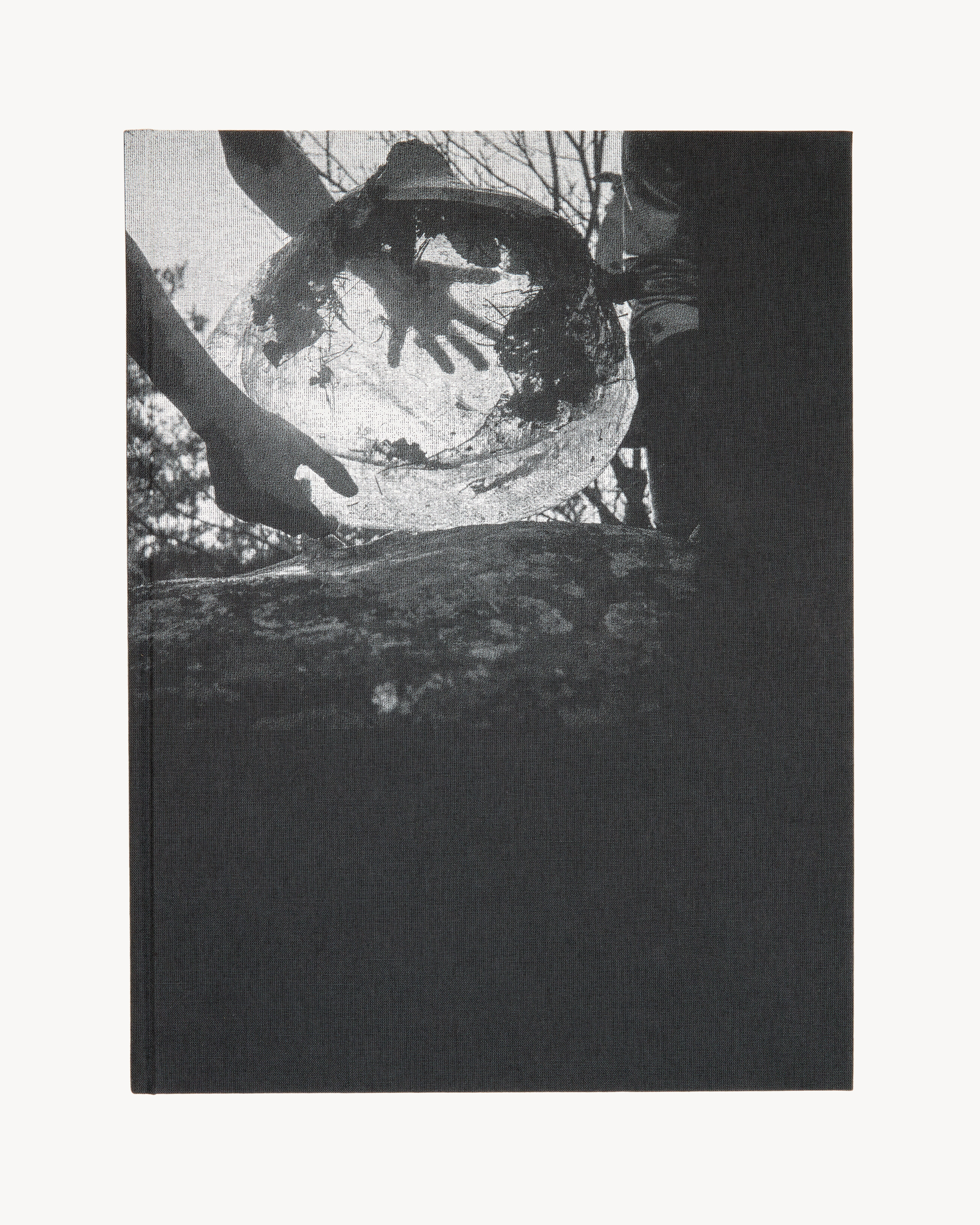 SL EDITIONS: CHARLOTTE PERRIAND, VOYAGE PHOTOGRAPHIQUE DANS LES ARCHIVES