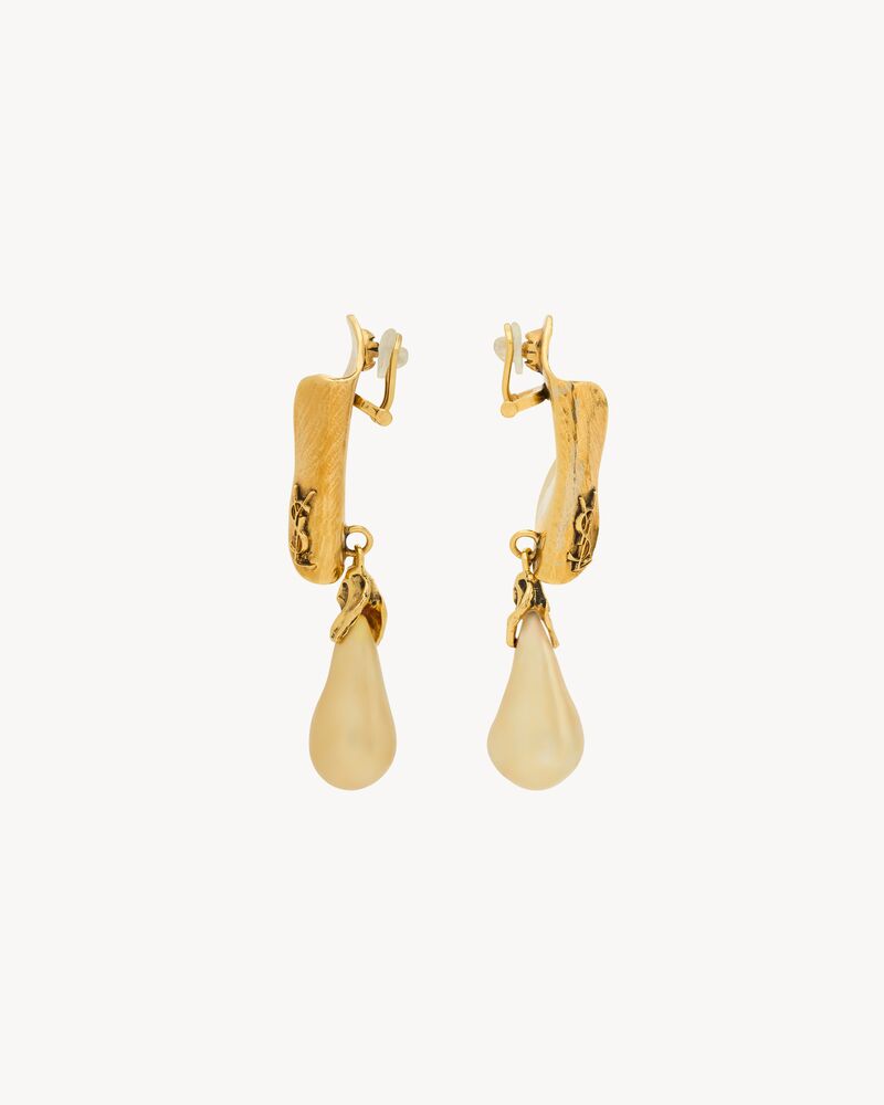 CASSANDRE pearl earrings in metal
