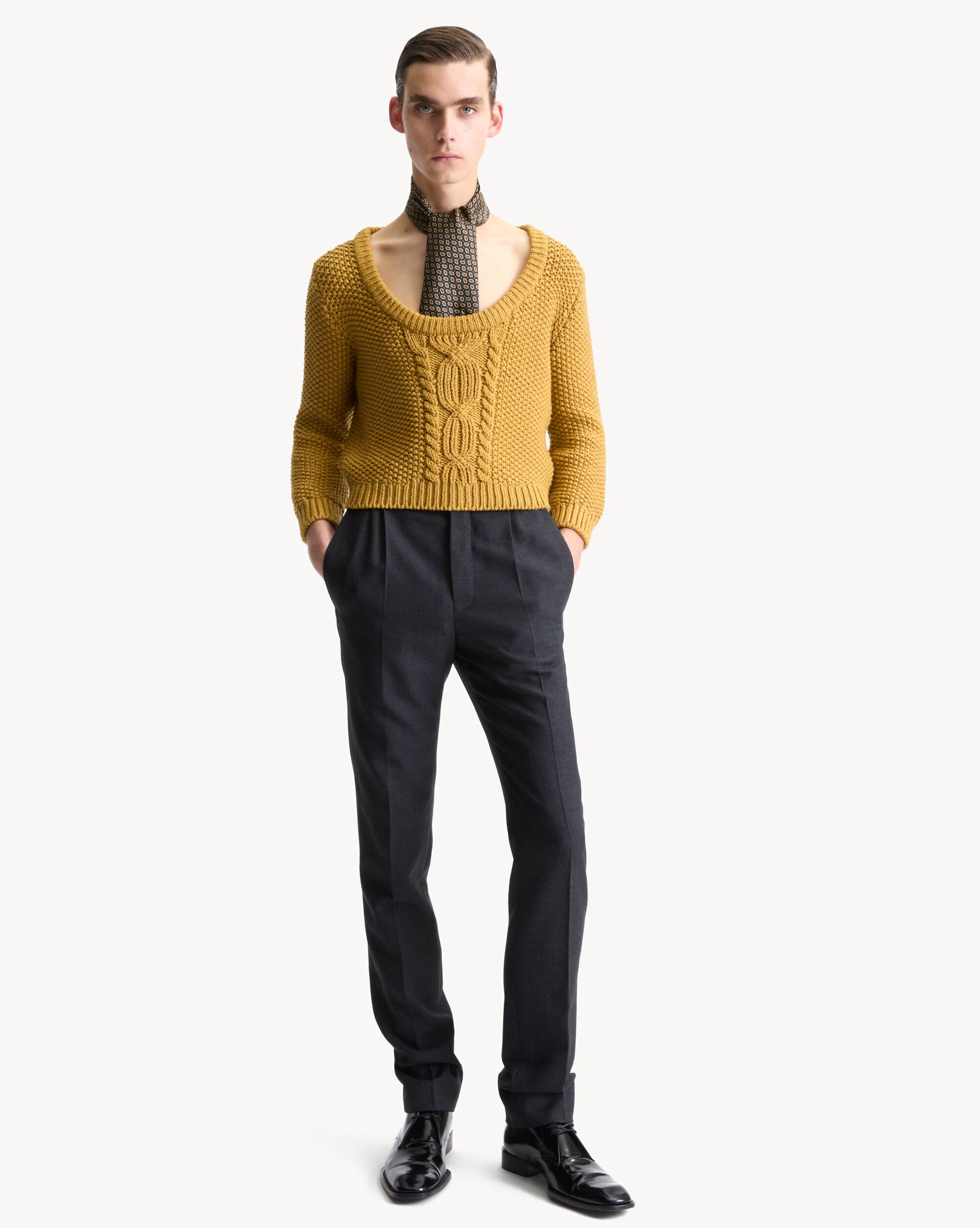 tapered pants in felted wool gabardine