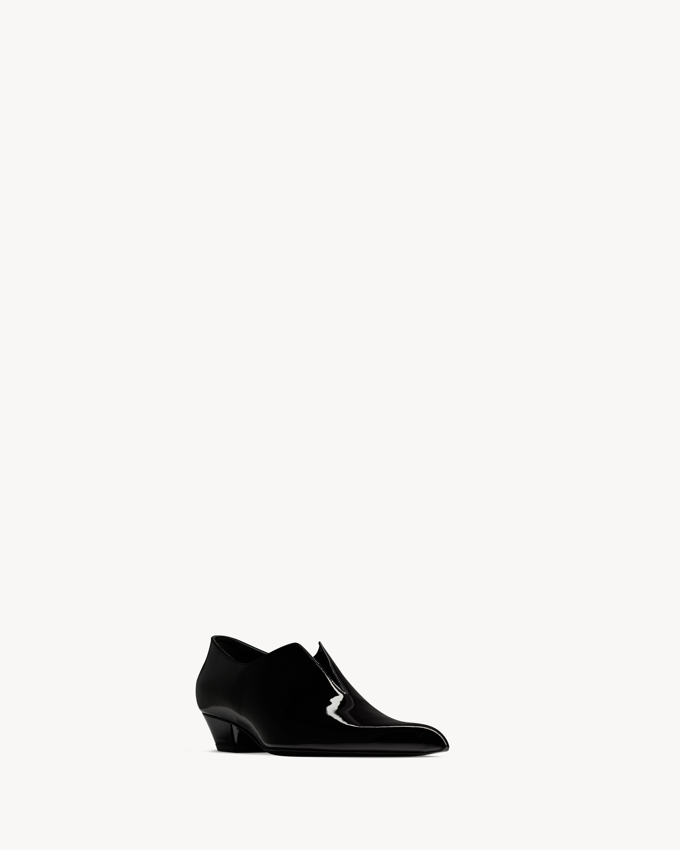 GASPAR evening shoes in patent leather in Black | Saint Laurent