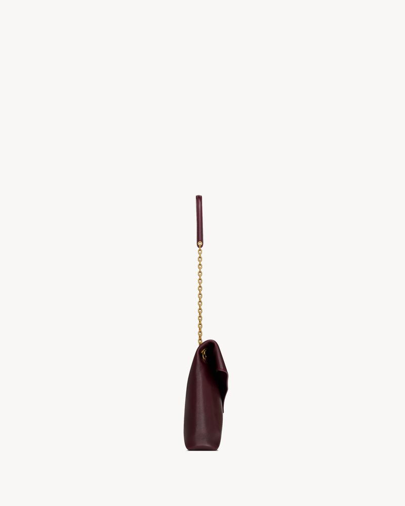 CASSANDRE large pouch on chain in smooth leather