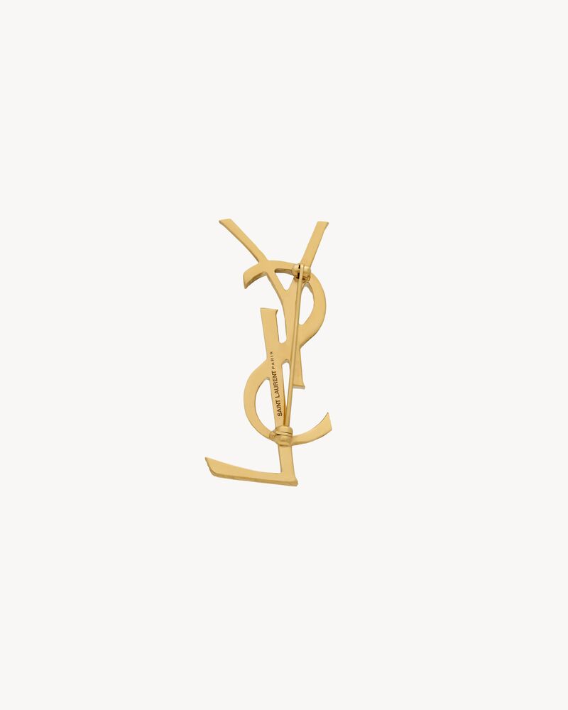 CASSANDRE brooch in metal