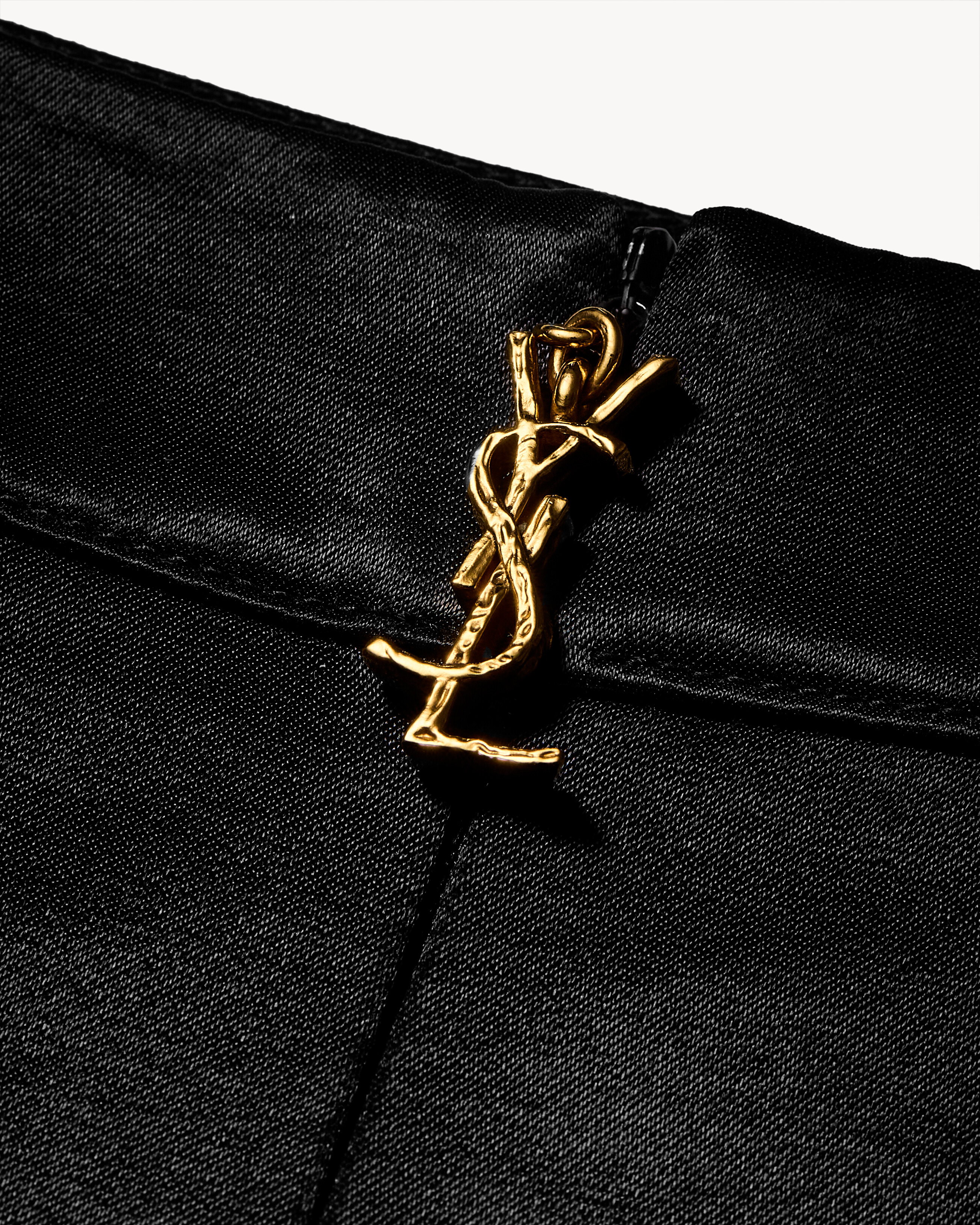 CASSANDRE pencil skirt in padded satin