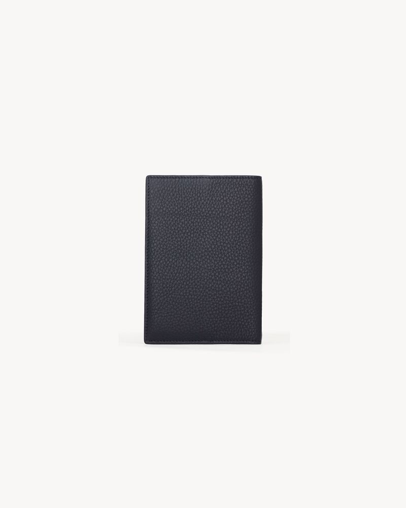 TINY CASSANDRE passport case in grained leather
