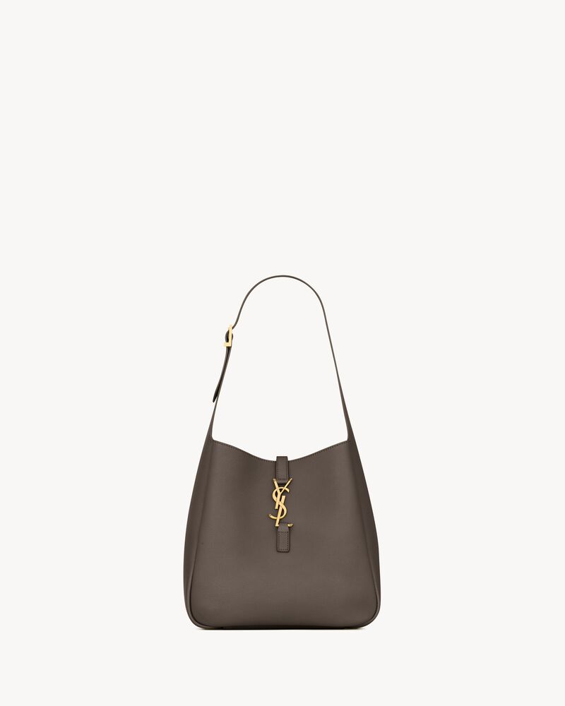 LE 5 À 7 supple small in grained leather