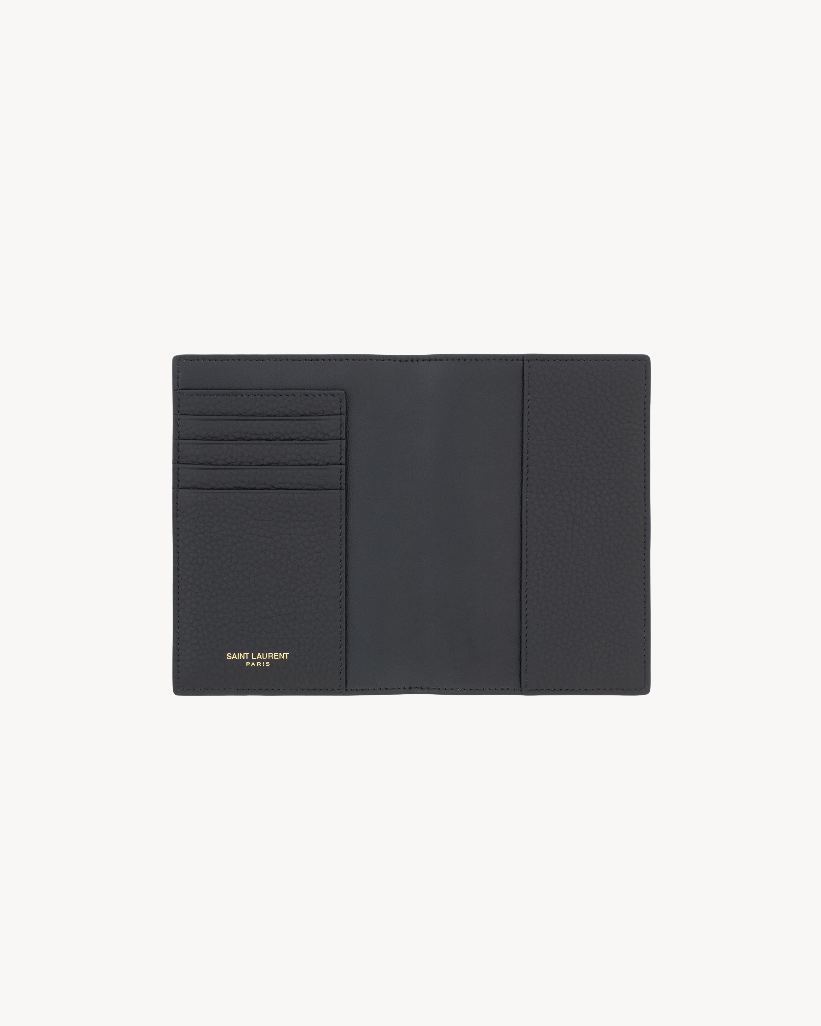 TINY CASSANDRE passport case in grained leather