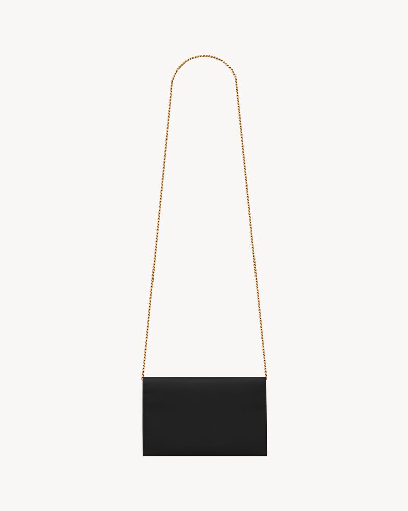 UPTOWN CHAIN WALLET EN CUIR GRAIN DE POUDRE