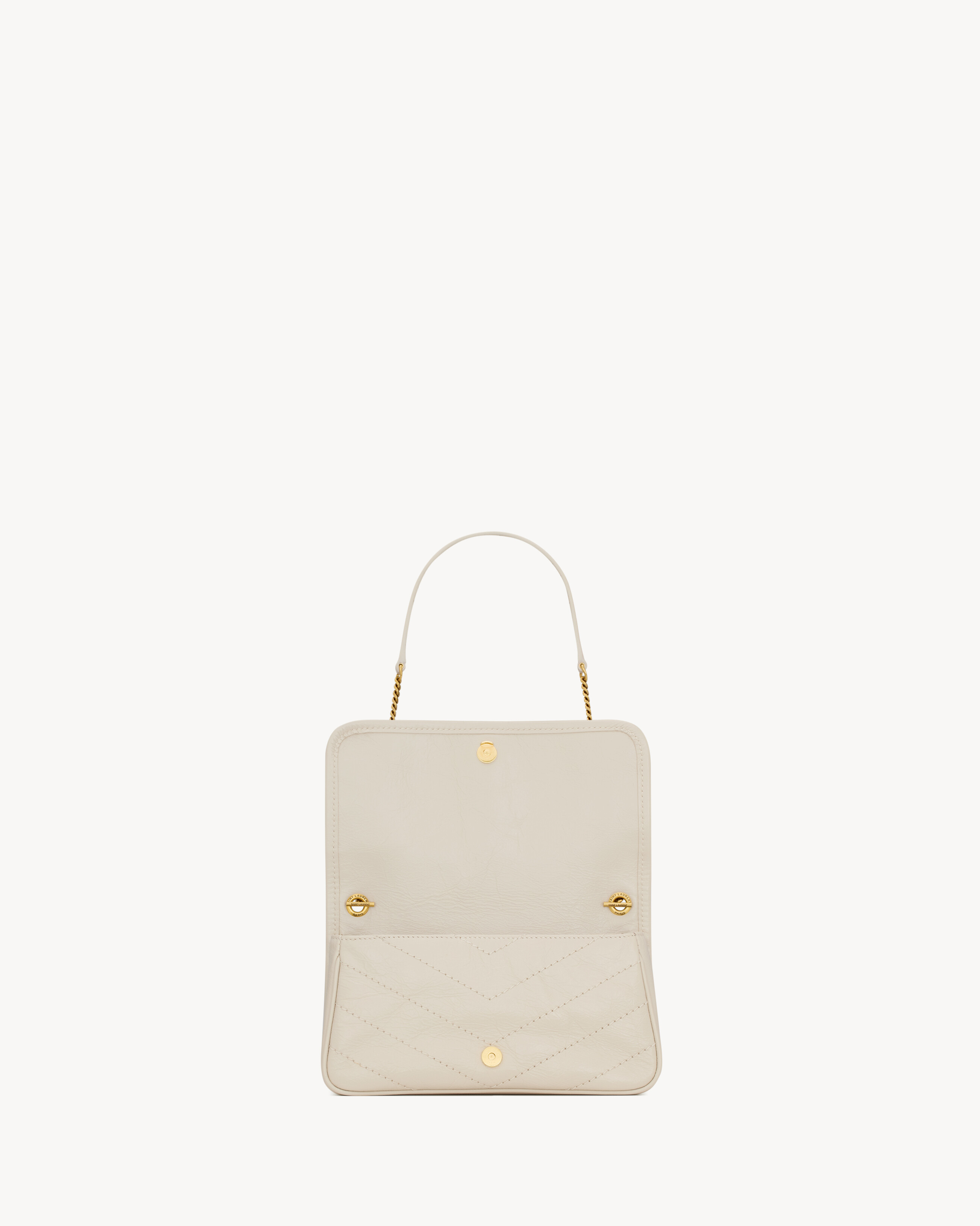 NIKI chain pouch in vintage leather