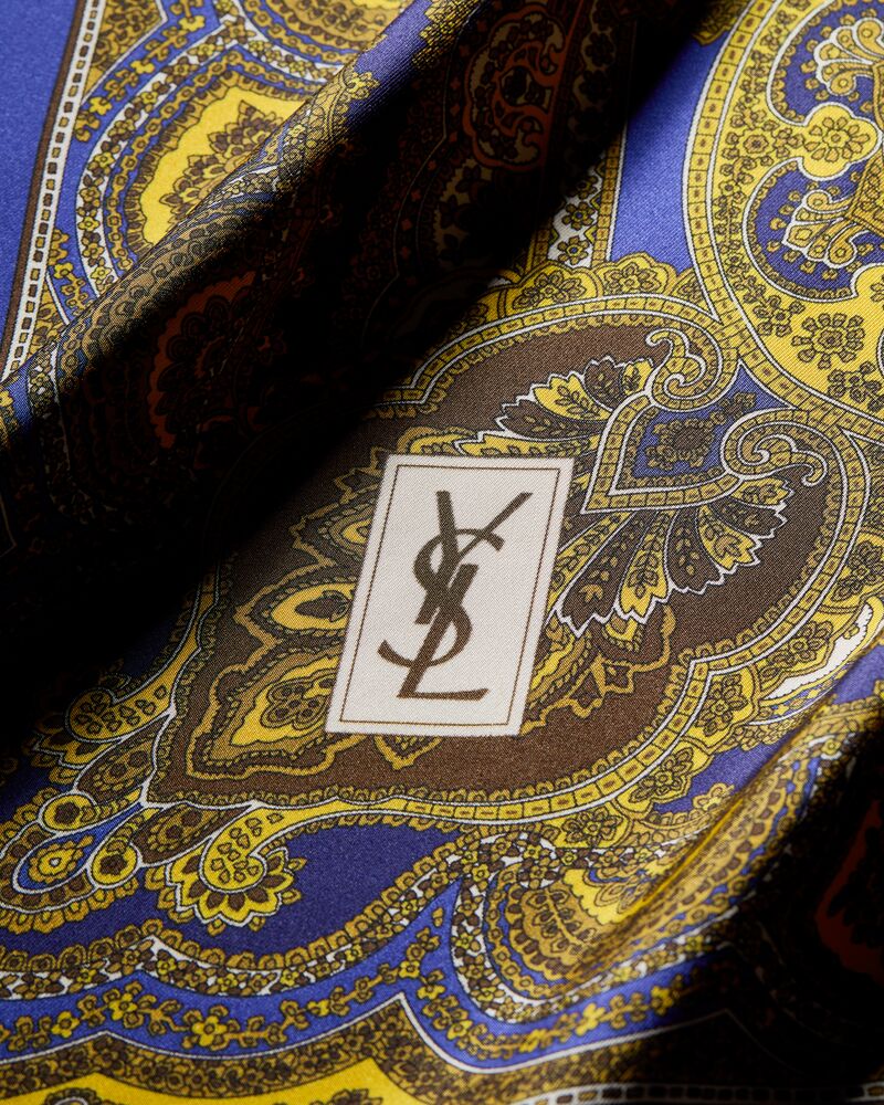 square scarf in paisley silk twill